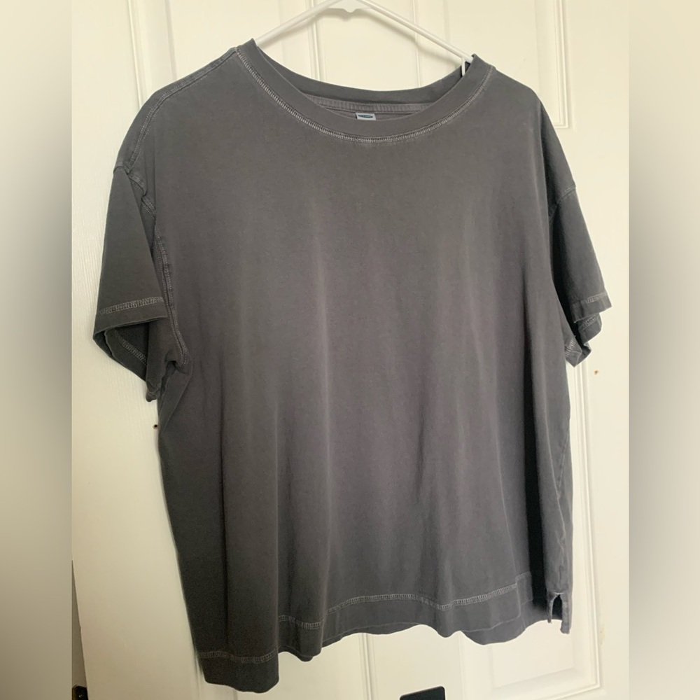 Old Navy tee